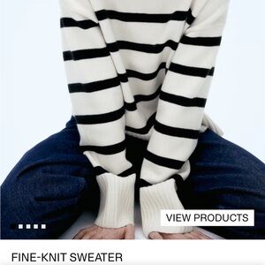 Stripe pull over light weight sweater.